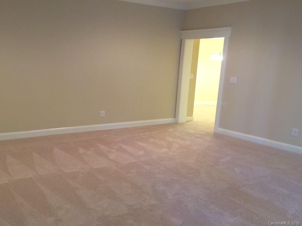 The Harbour At The Pointe - Residential