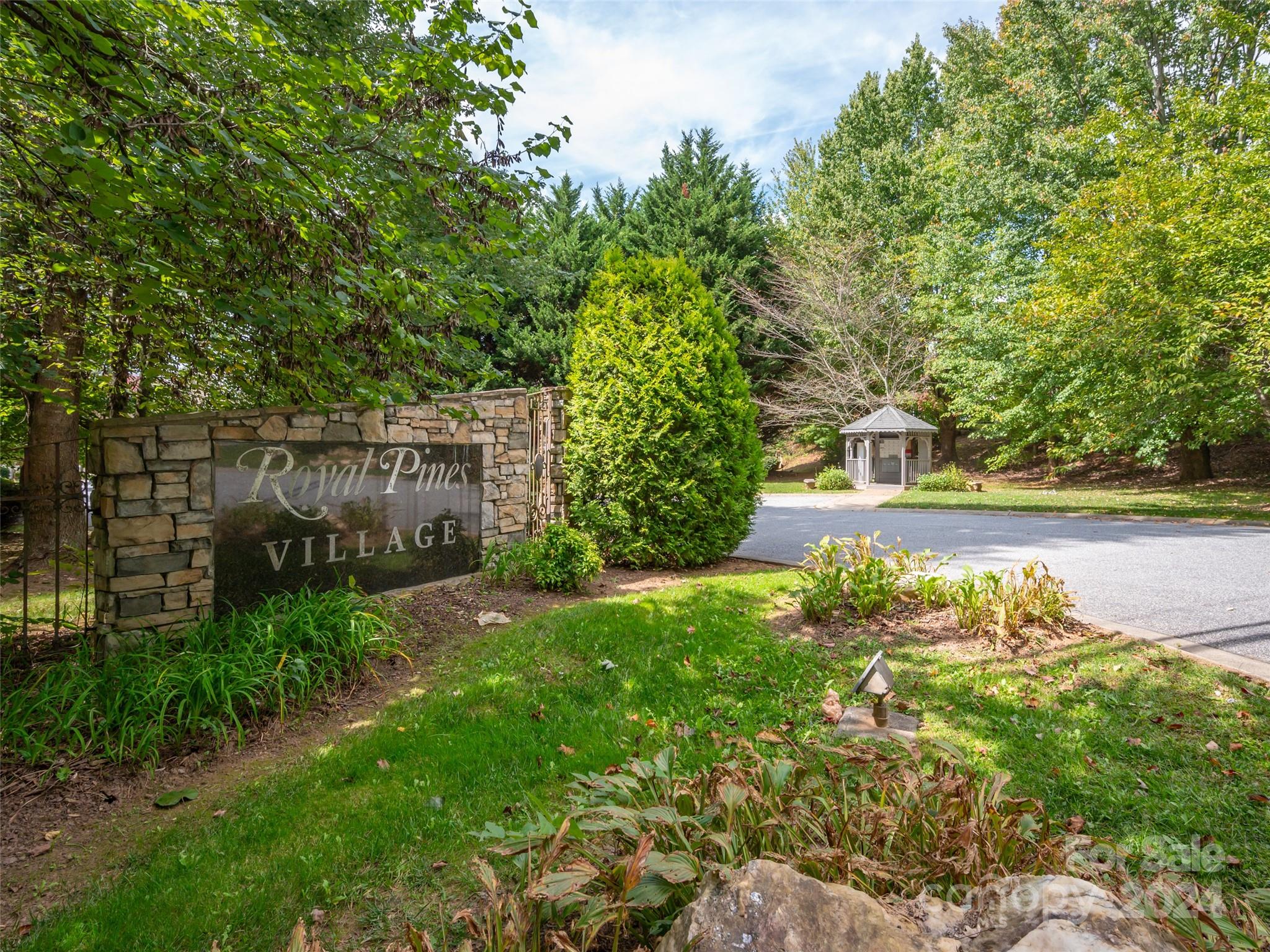 Royal Pines Village - Residential
