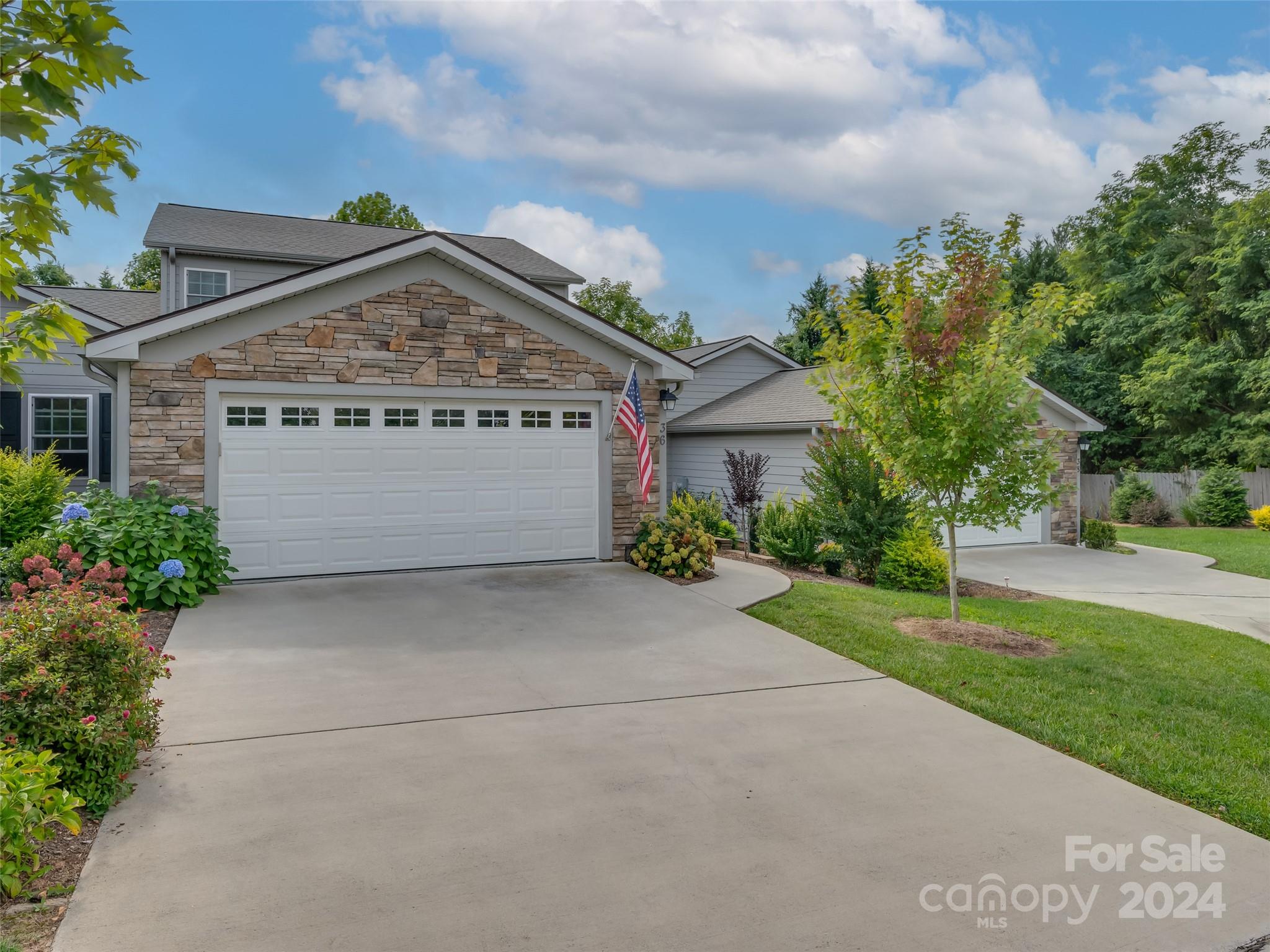 Royal Pines Village - Residential