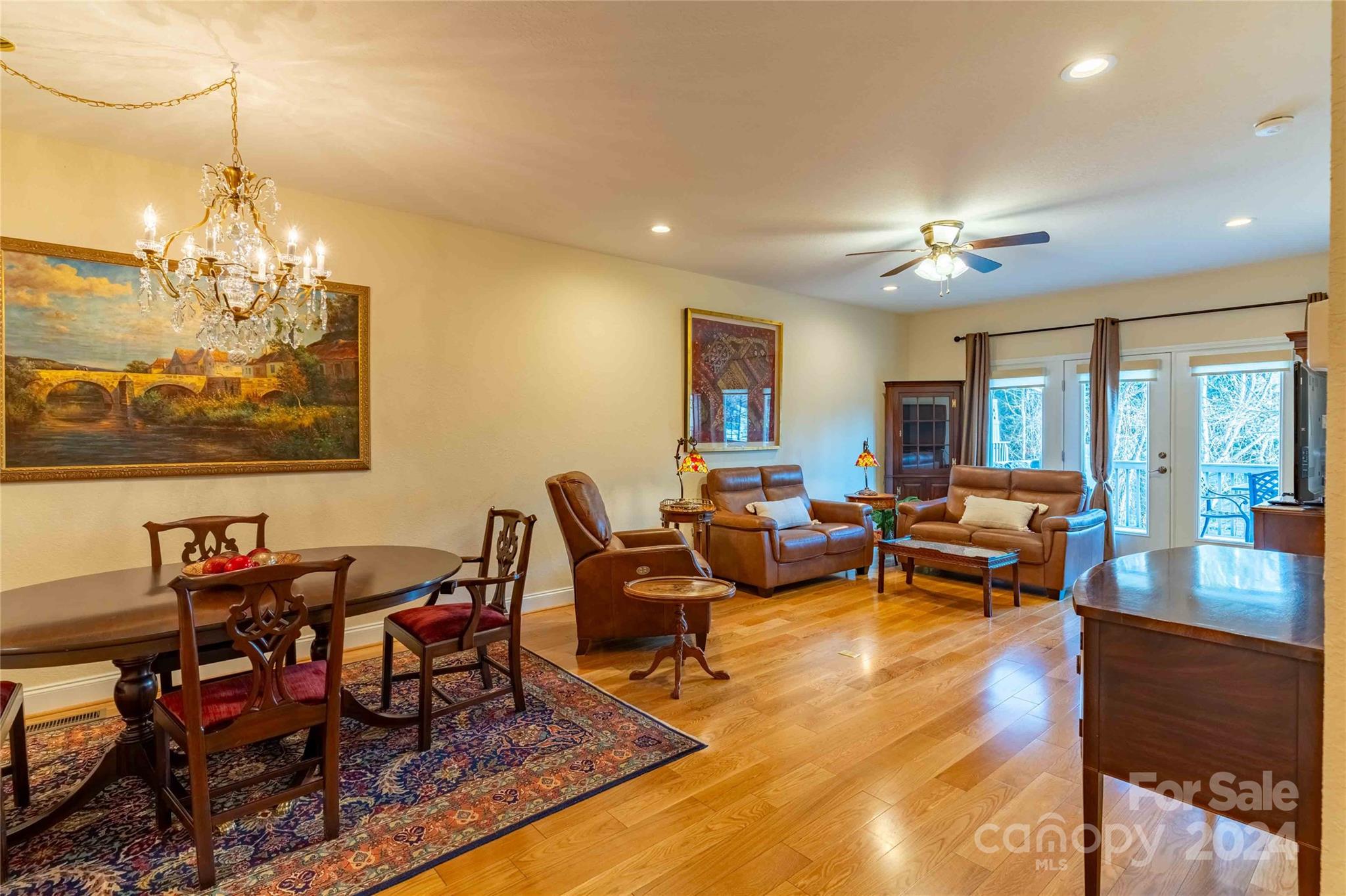 Royal Pines Village - Residential