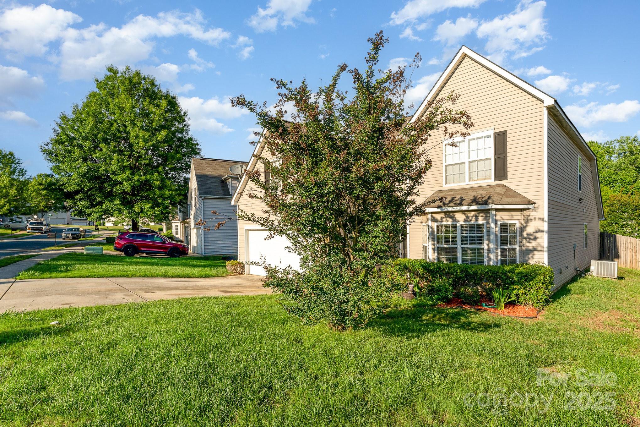 8414 Oak Drive NE