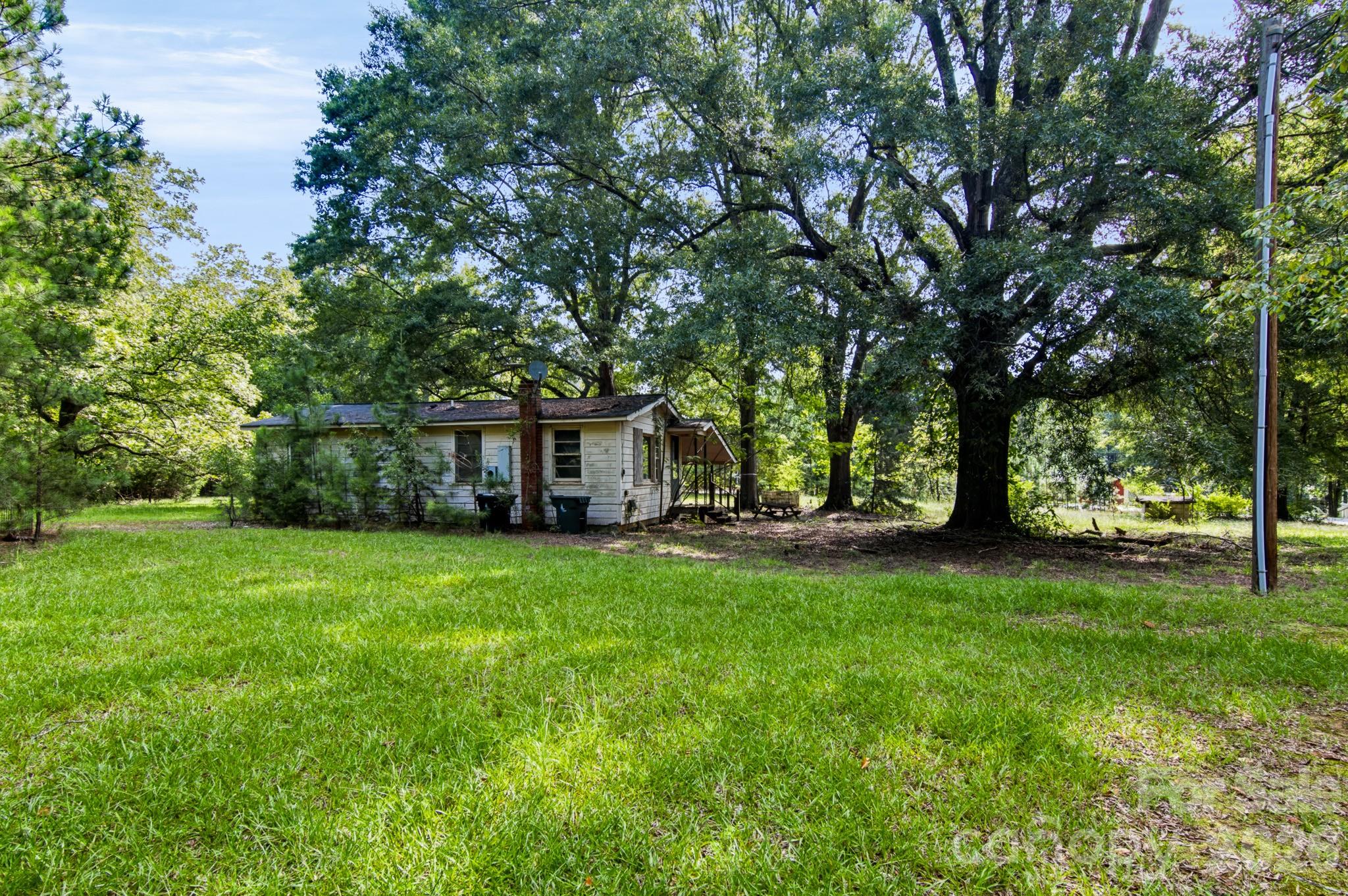 1407, 1403 Tucker Road
