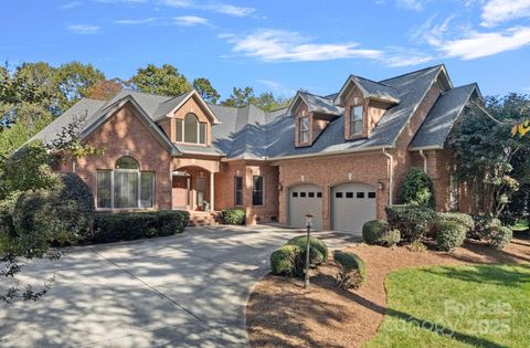 107 Kenway Loop Mooresville NC 28117