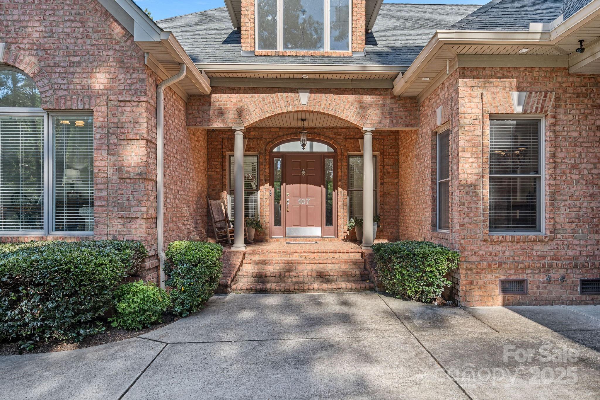 107 Kenway Loop