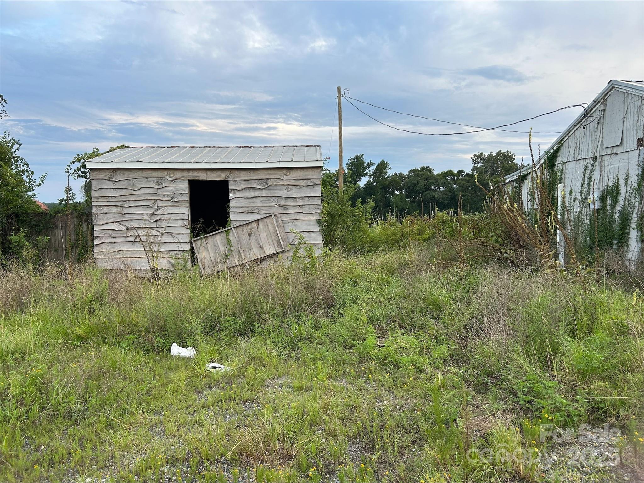 2085 W Hwy 73 Highway