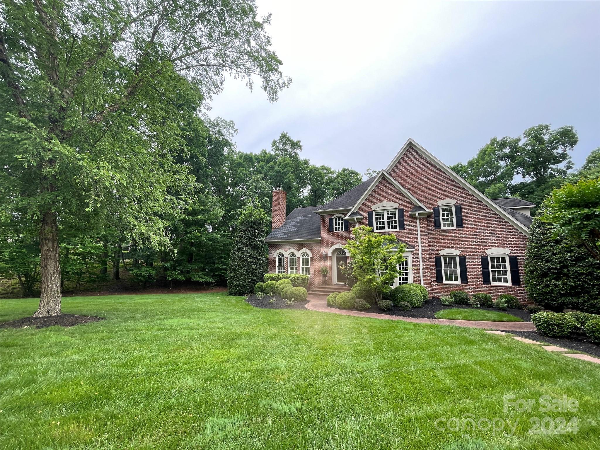 500 Muirfield Drive