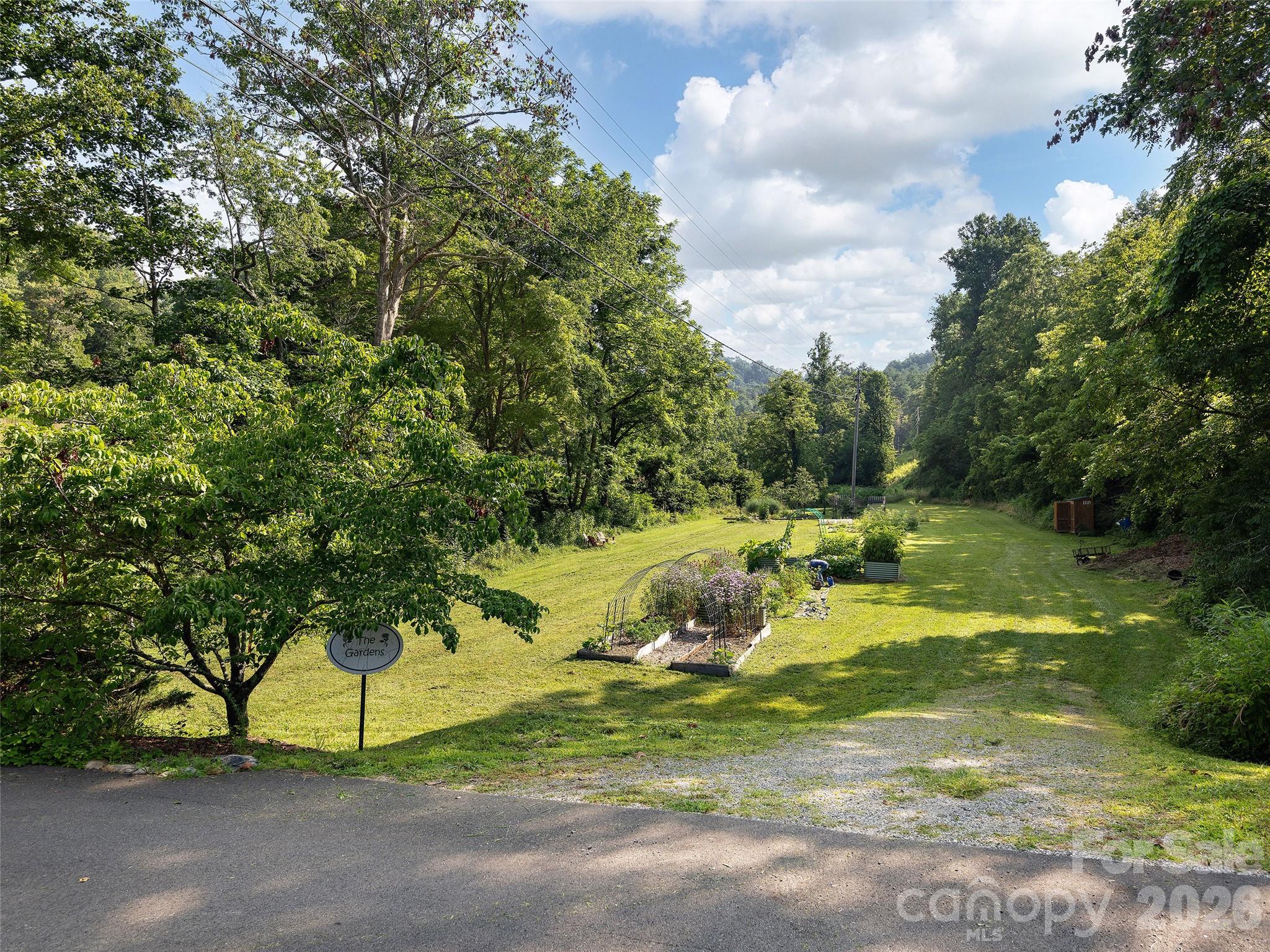 Mountain Meadows - Residential