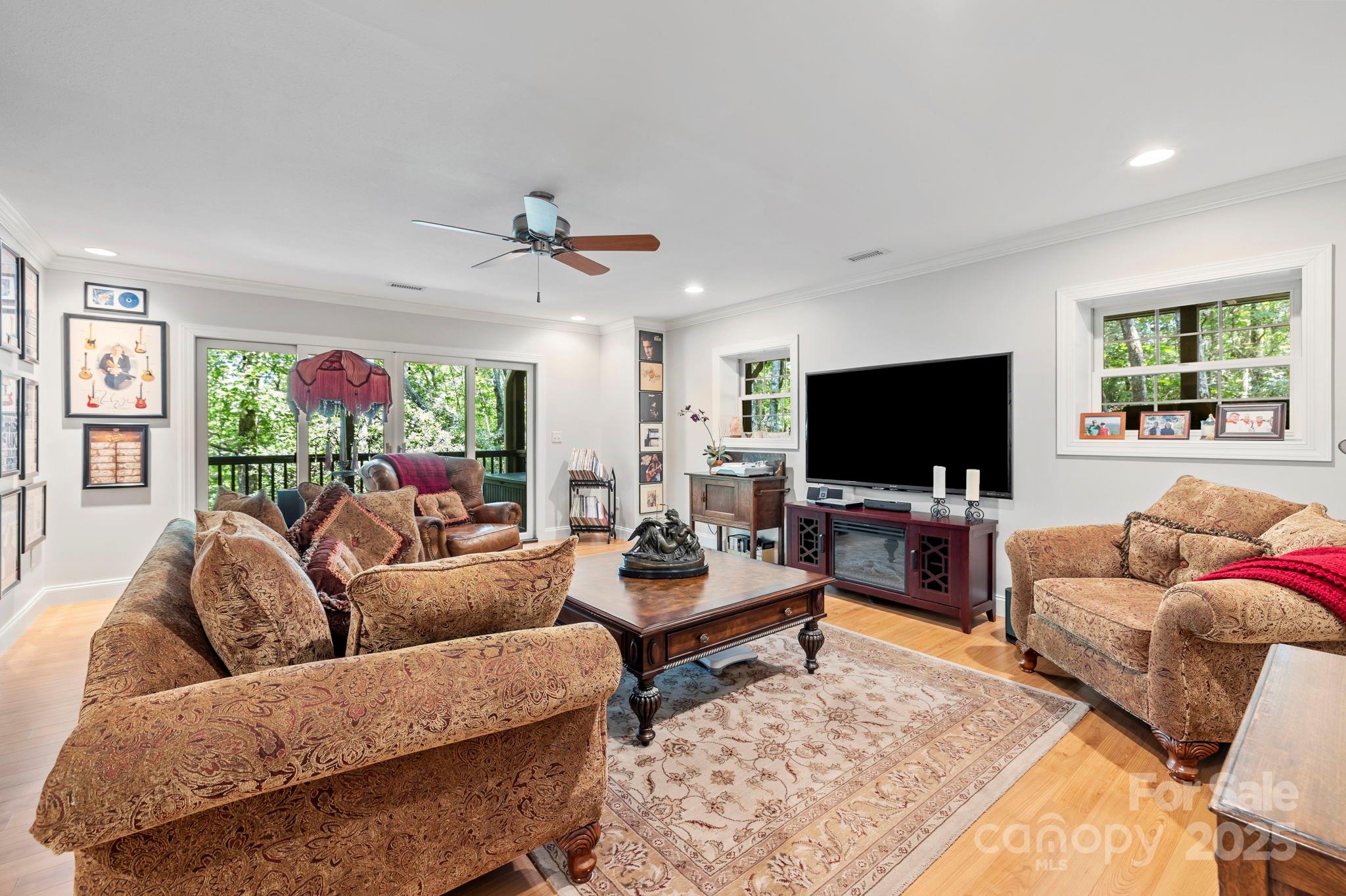 Connestee Falls - Residential