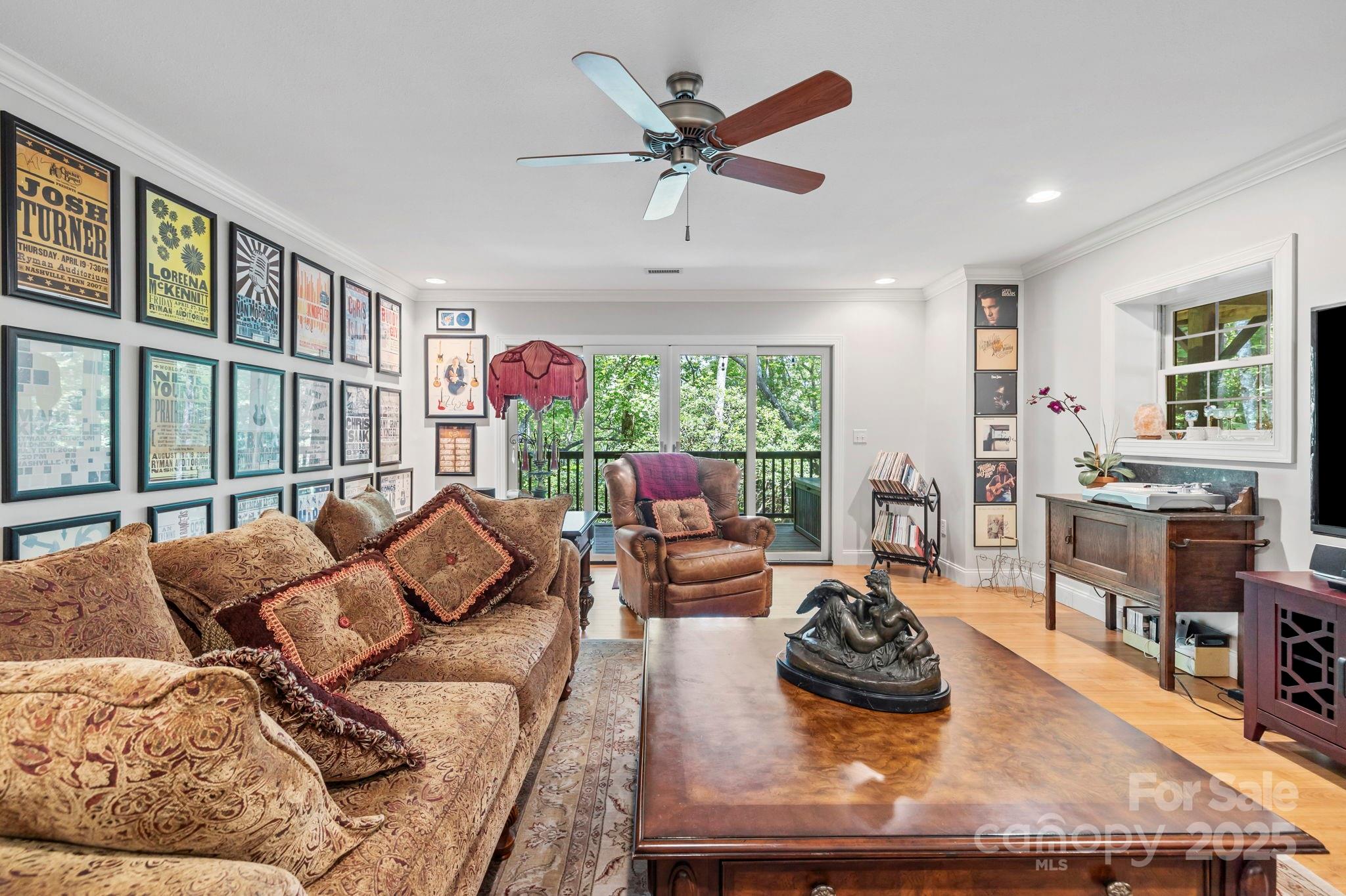 Connestee Falls - Residential