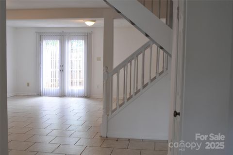 9626-C Vinca Circle Charlotte NC 28213