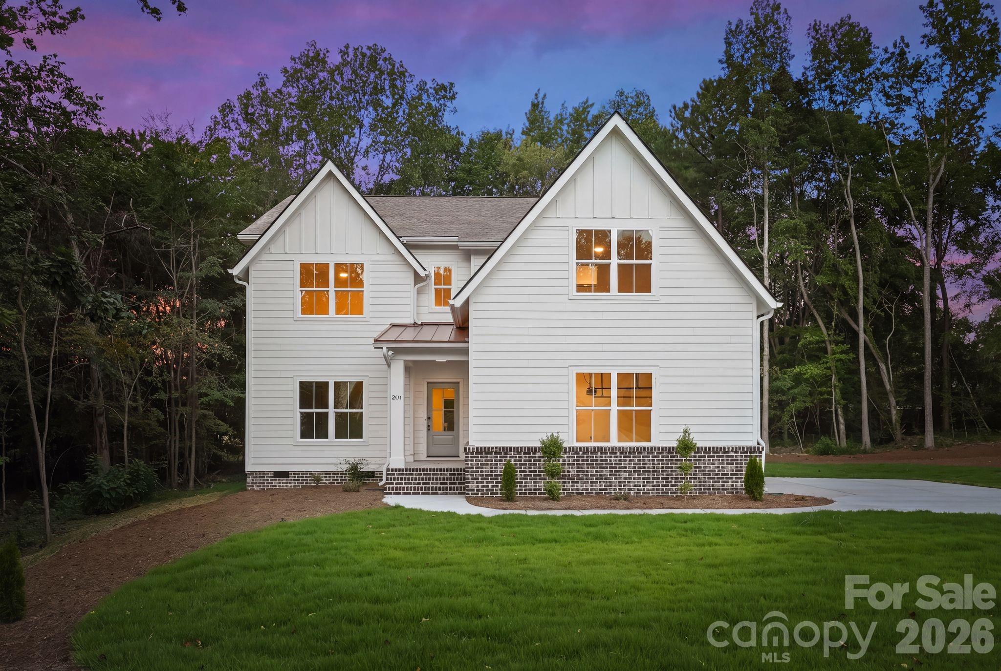 2311 Chateau Court, Matthews, NC, 28105