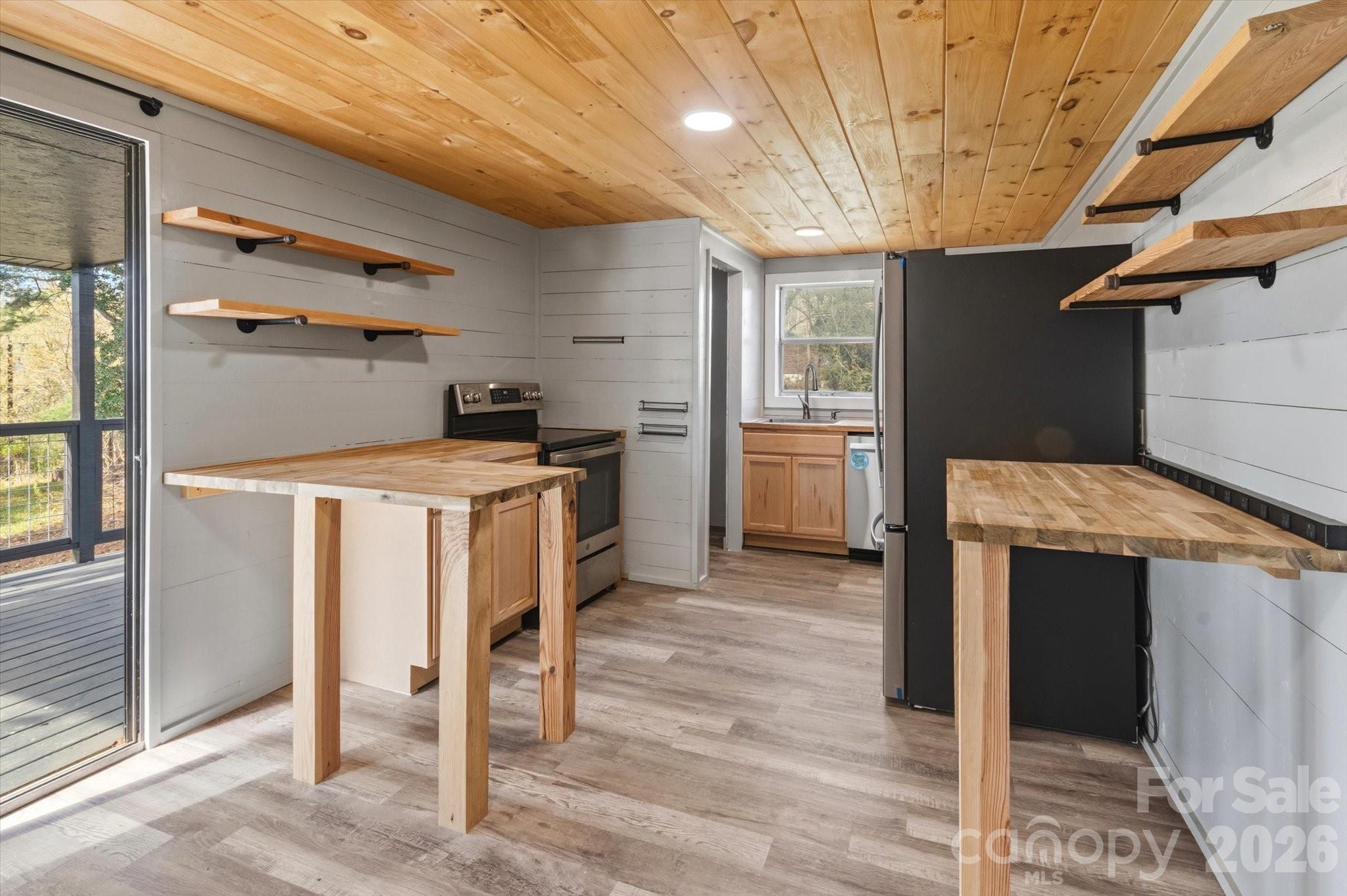 75 Old Macedonia Road