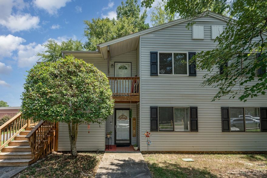Great Location Plus Sunroom - This two bedroom, second floor end unit condo in Hunters Chase Community is very convenient to I-77, shopping and dining. A finished sunroom gives this condo unique appeal. The sunroom, sliding glass doors, and the partially vaulted ceiling in the great room provide a light, spacious feel.
The GAS stove, another perk, refrigerator, and full-size washer/dryer will remain to make this condo move-in ready. Extra storage is provided off the sunroom.
Monthly HOA dues cover landscaping, street lights, sidewalks, and exterior maintenance. The condo has two assigned parking spaces.