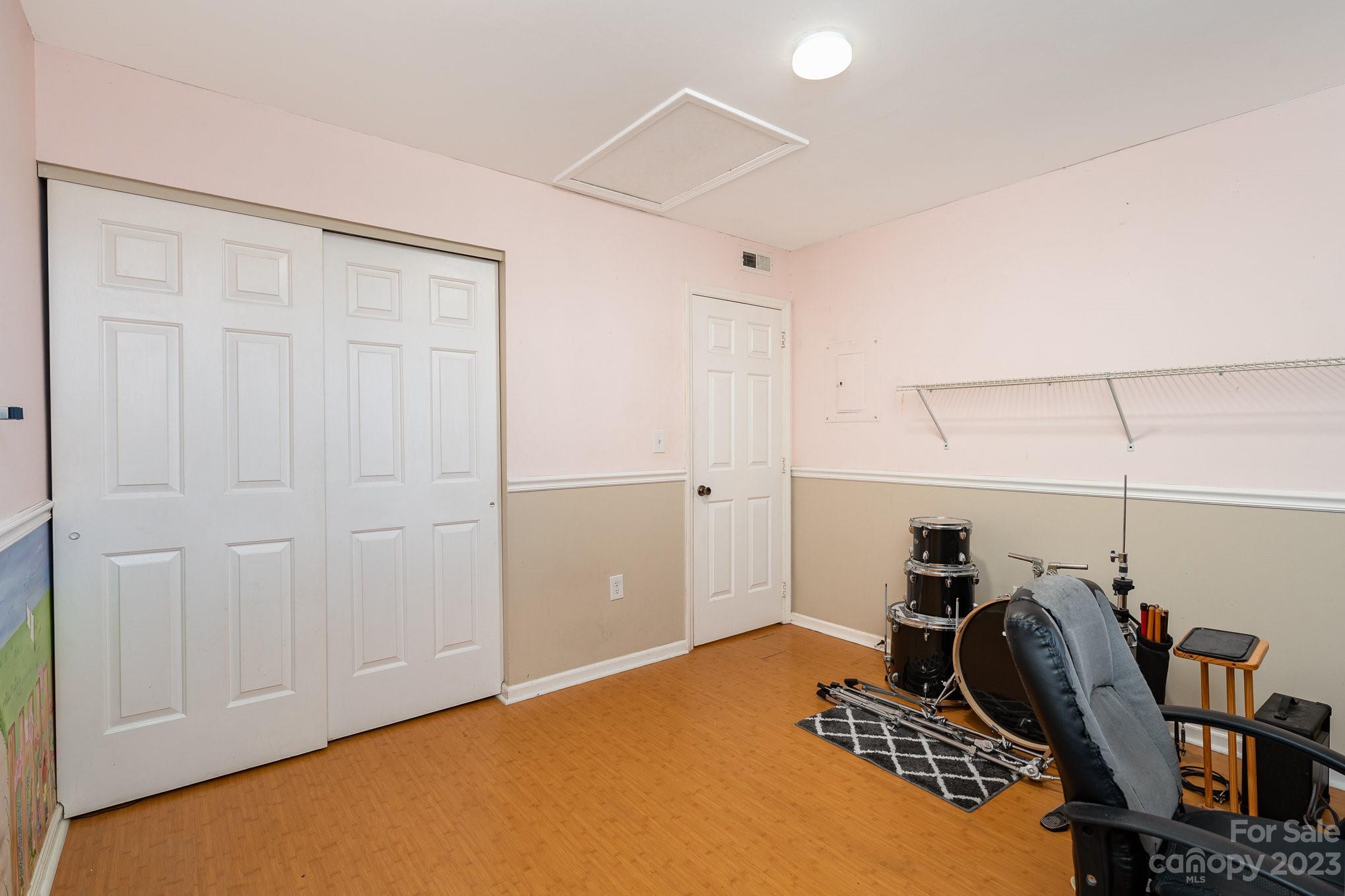 Hunters Chase - Residential