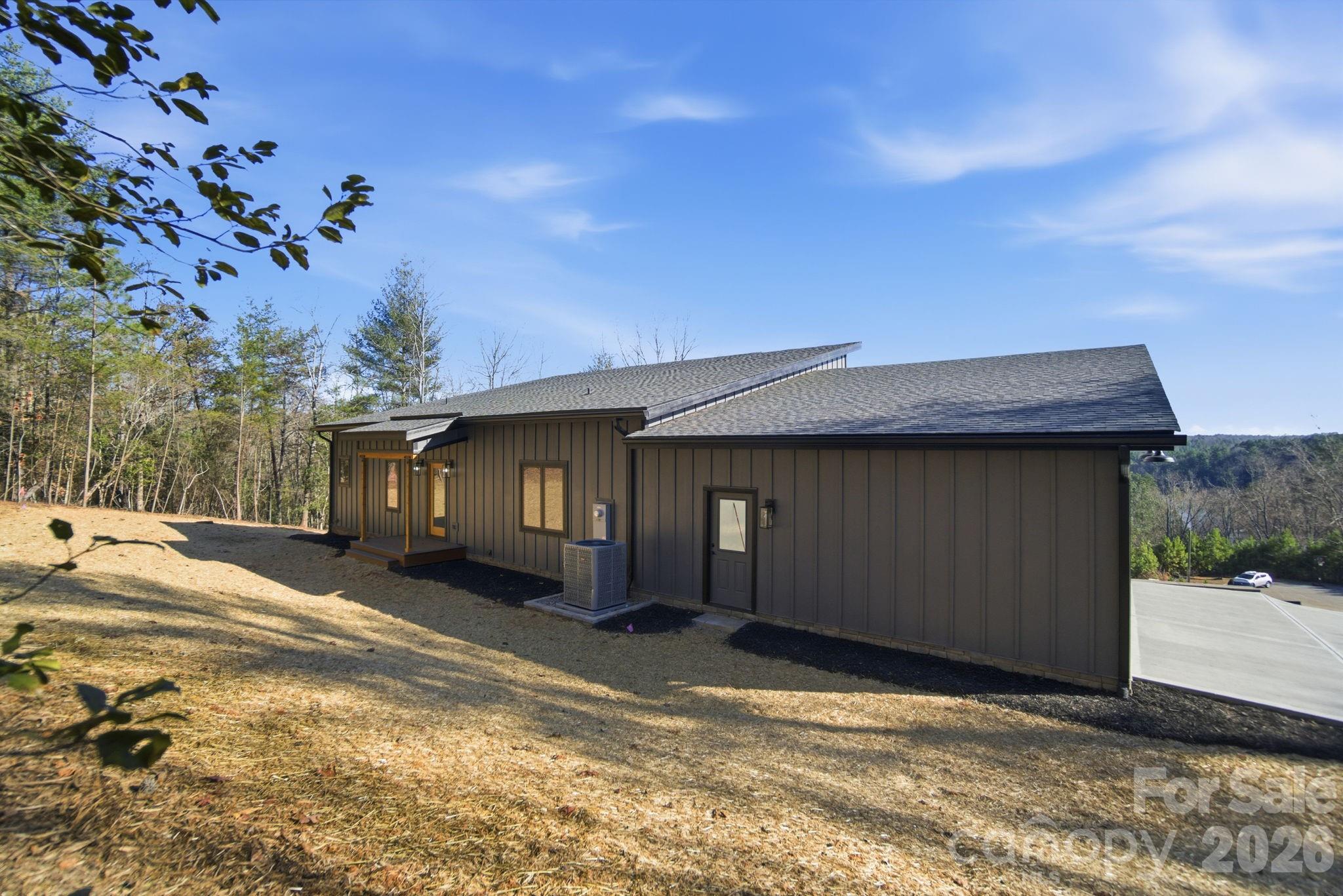 The Waterfront Club - Residential