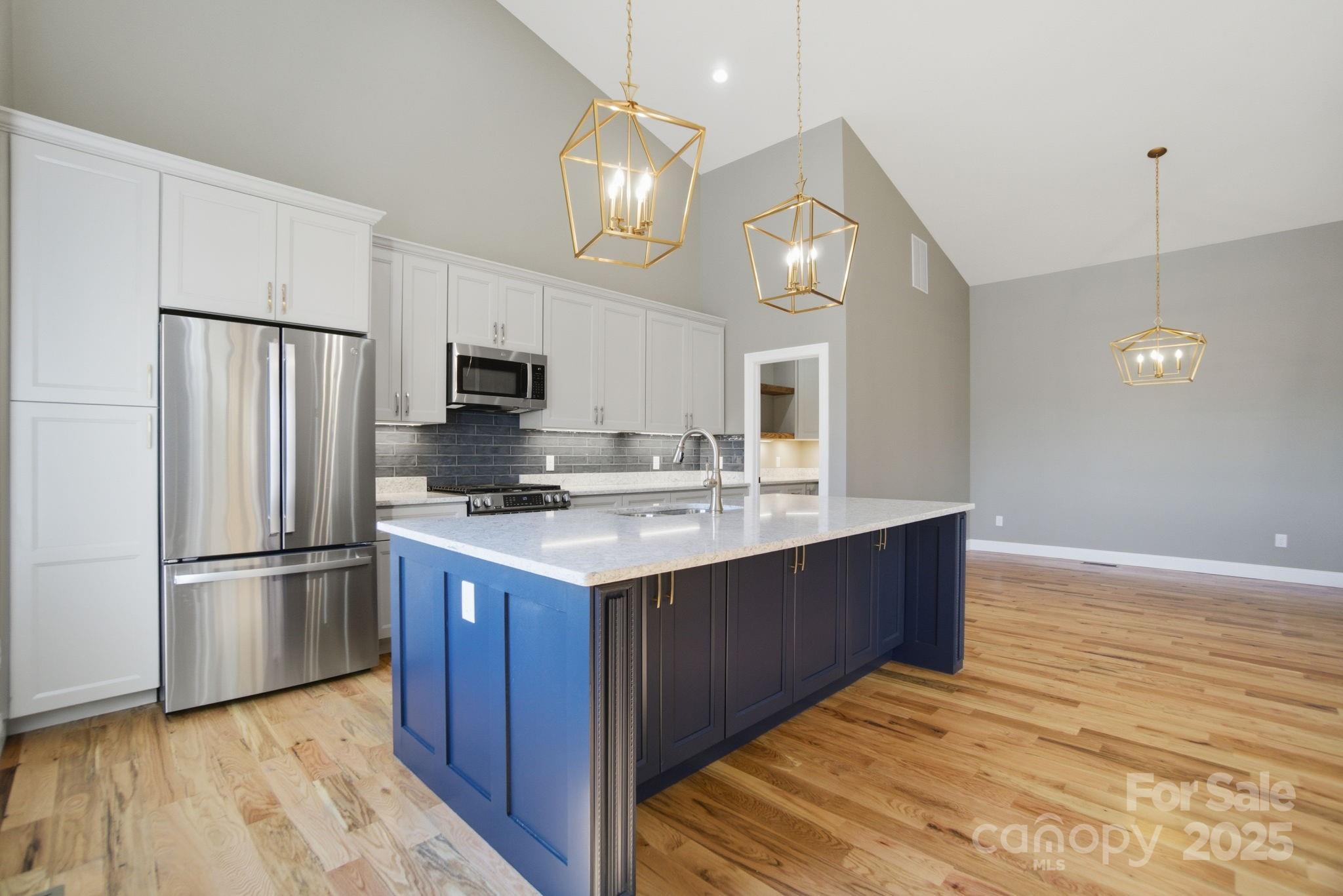 The Waterfront Club - Residential