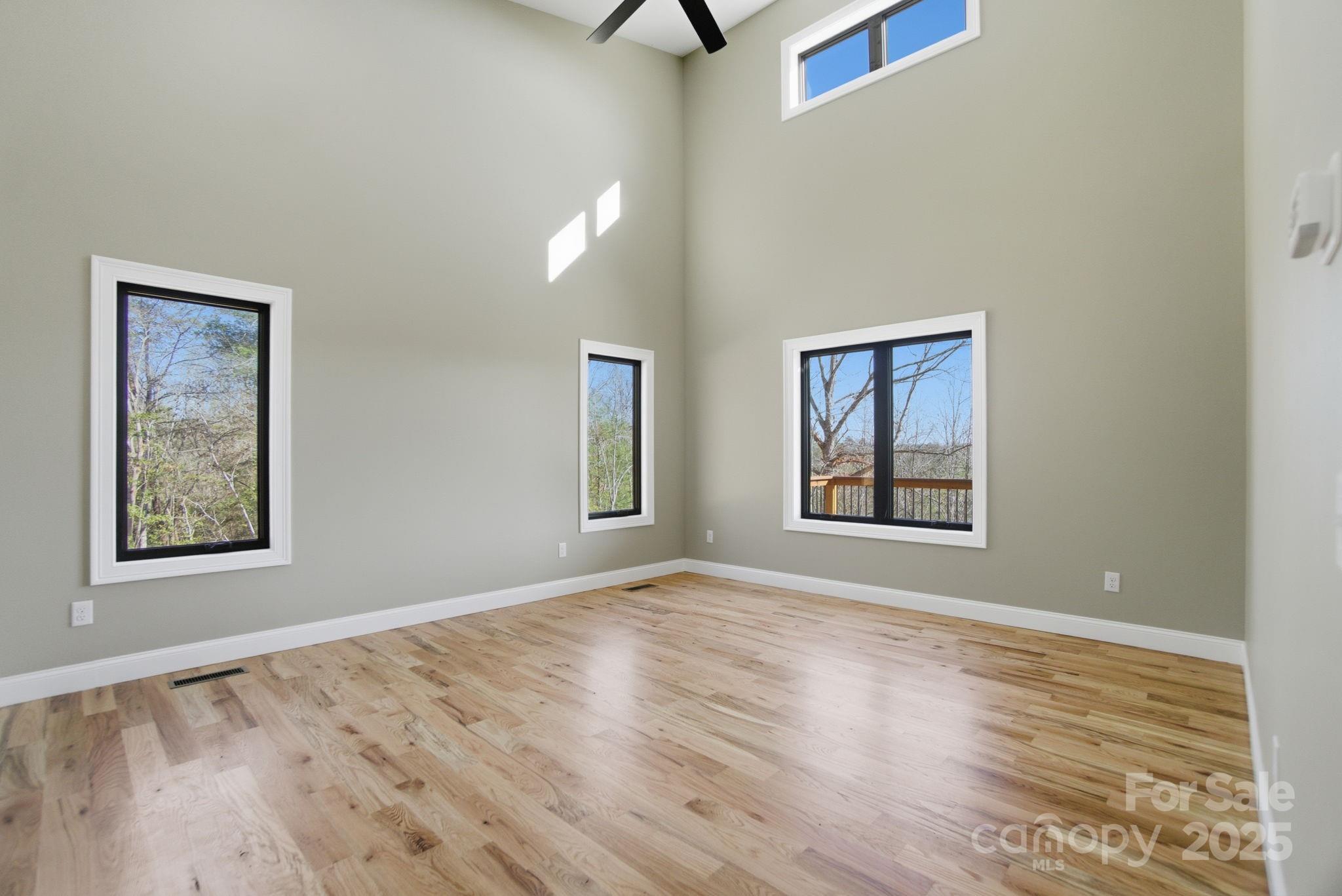 The Waterfront Club - Residential