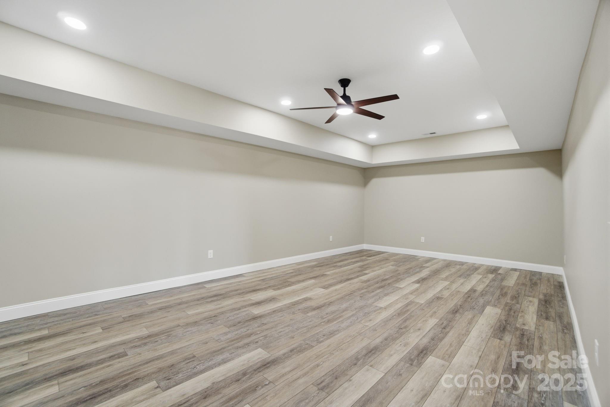 The Waterfront Club - Residential