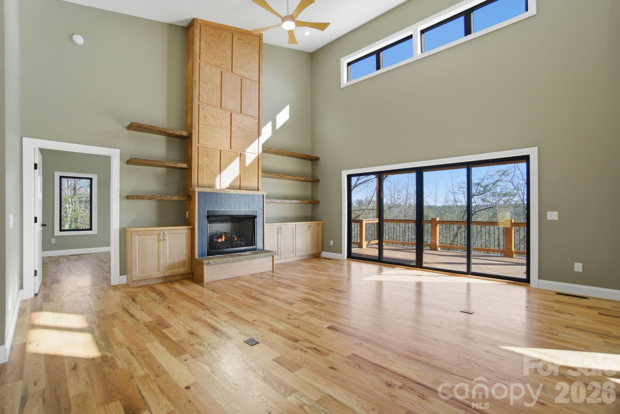 The Waterfront Club - Residential