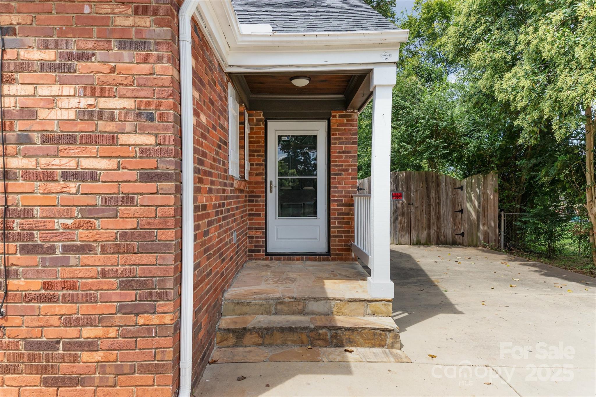 5100 Grapevine Drive 6