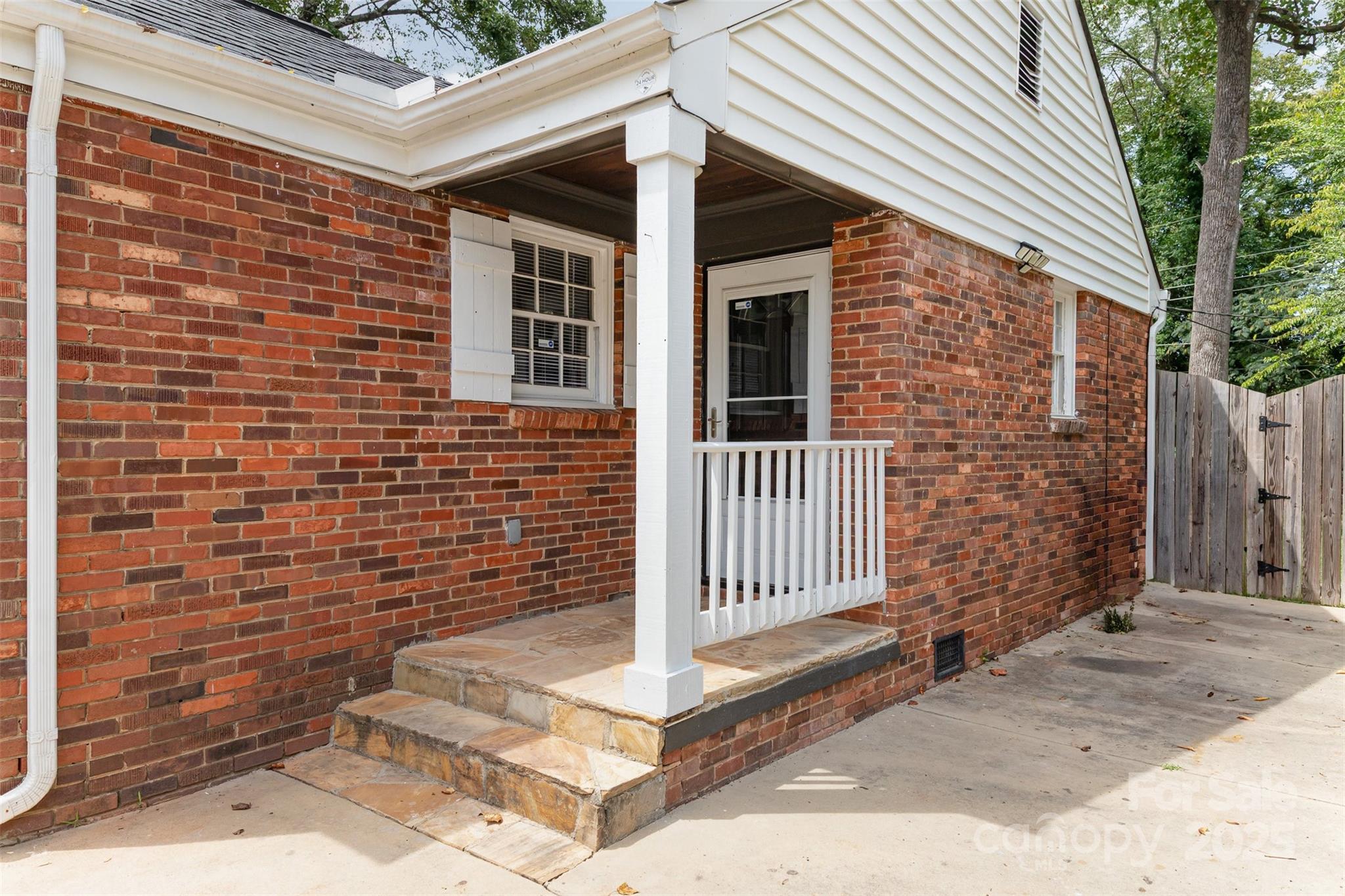 5100 Grapevine Drive 6