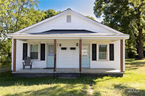 769 E Iredell Avenue Mooresville NC 28115