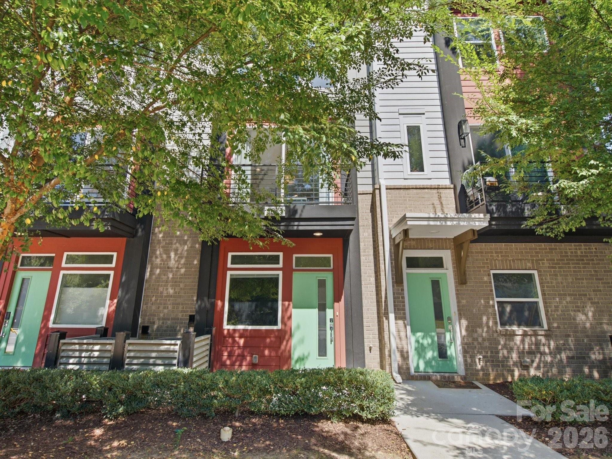 1013 E 36th Street