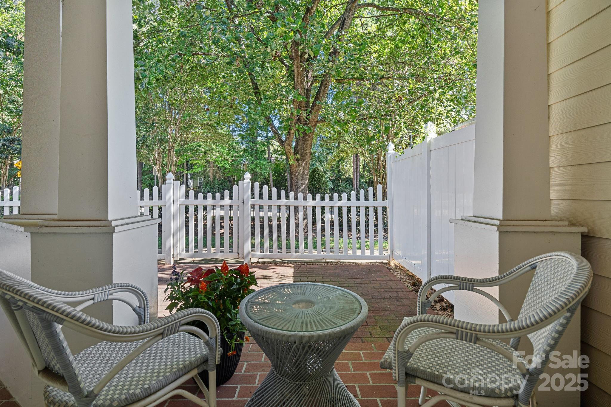 1009 Davant Lane