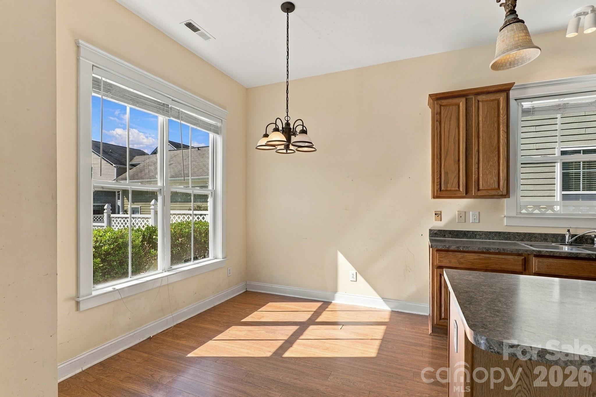 16411 Leavitt Lane