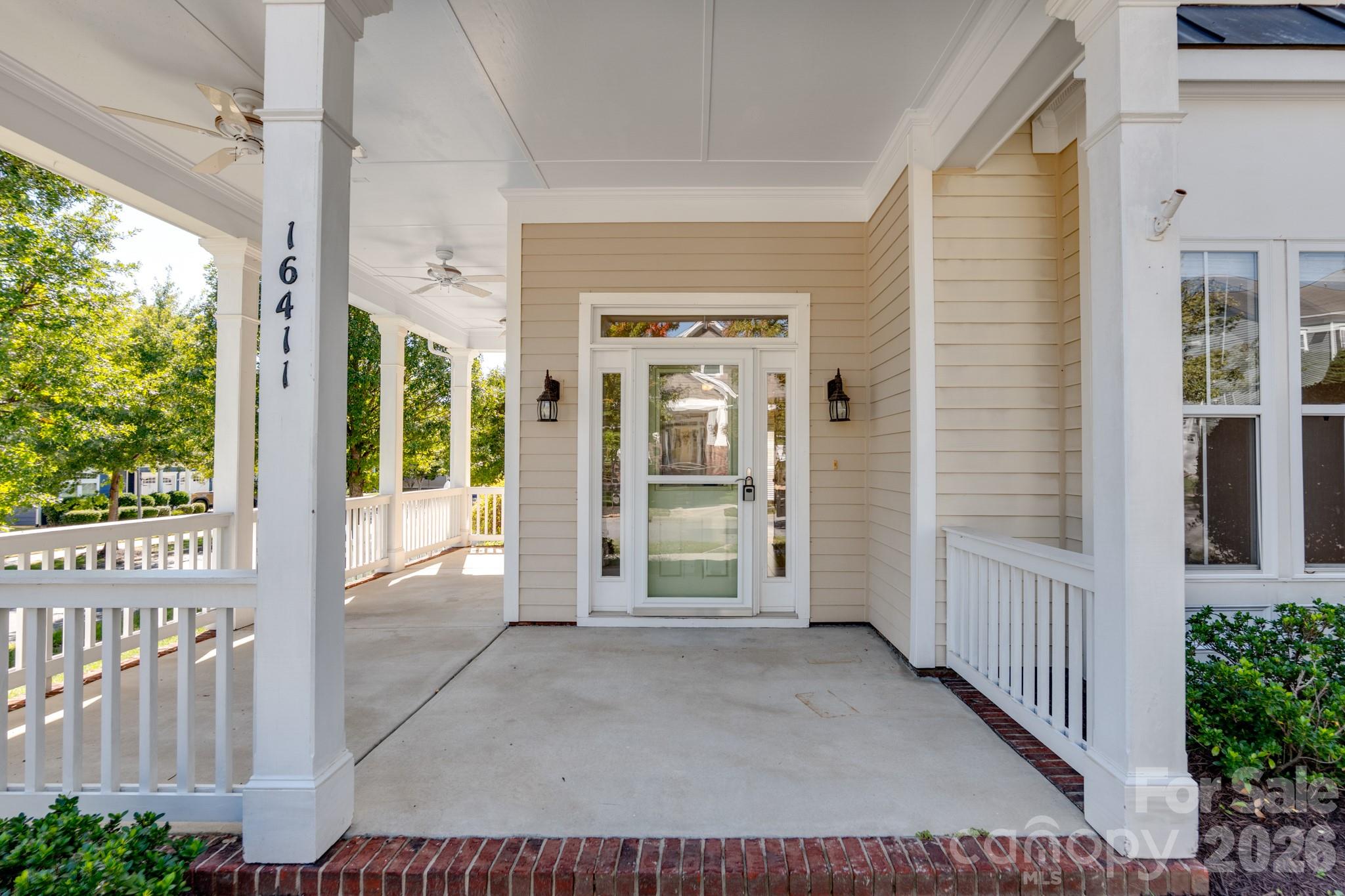 16411 Leavitt Lane