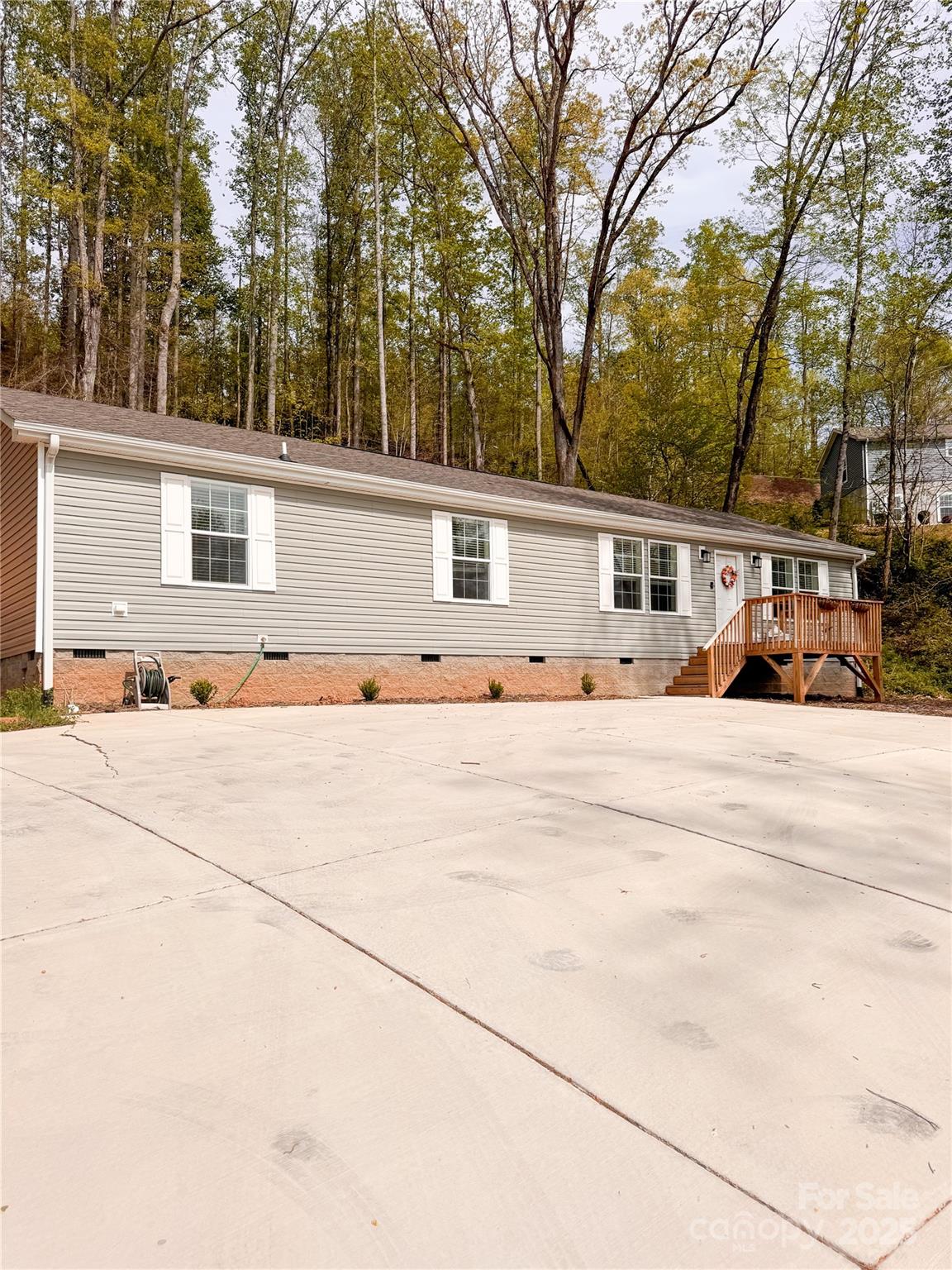 15 Luther Woods Drive