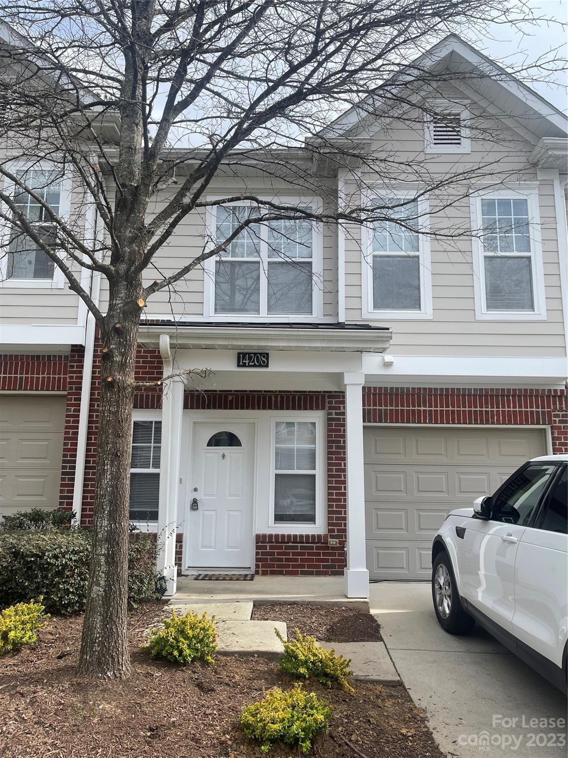 Coventry Court Townhomes - Residential Lease