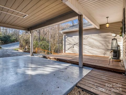 A home in Pisgah Forest