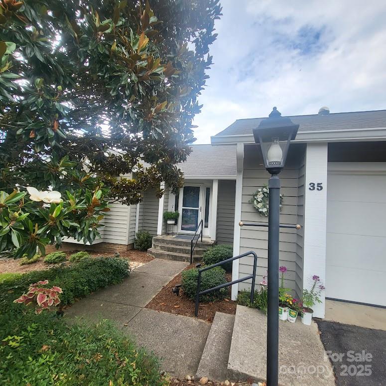 35 Cedarcliff Circle