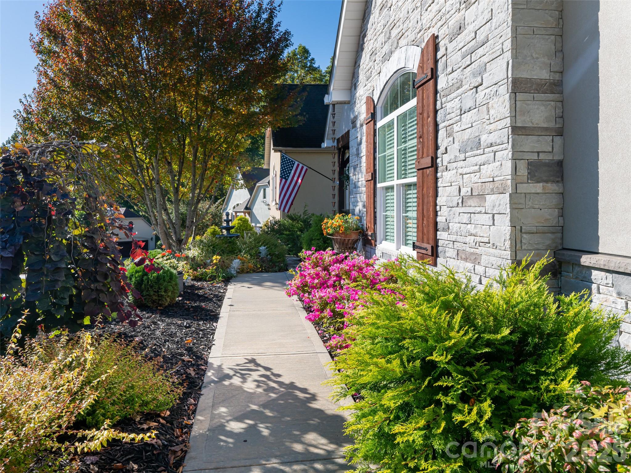 58 Carriage Highlands Court