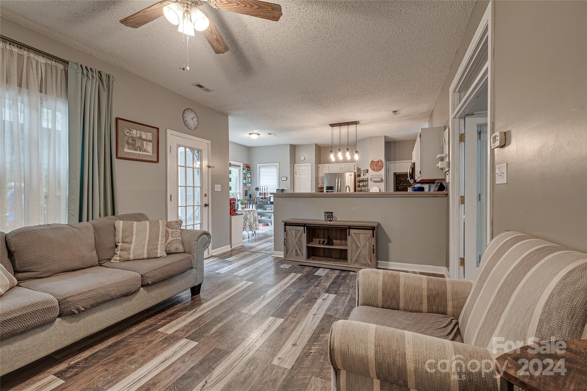 Lantern Green - Residential