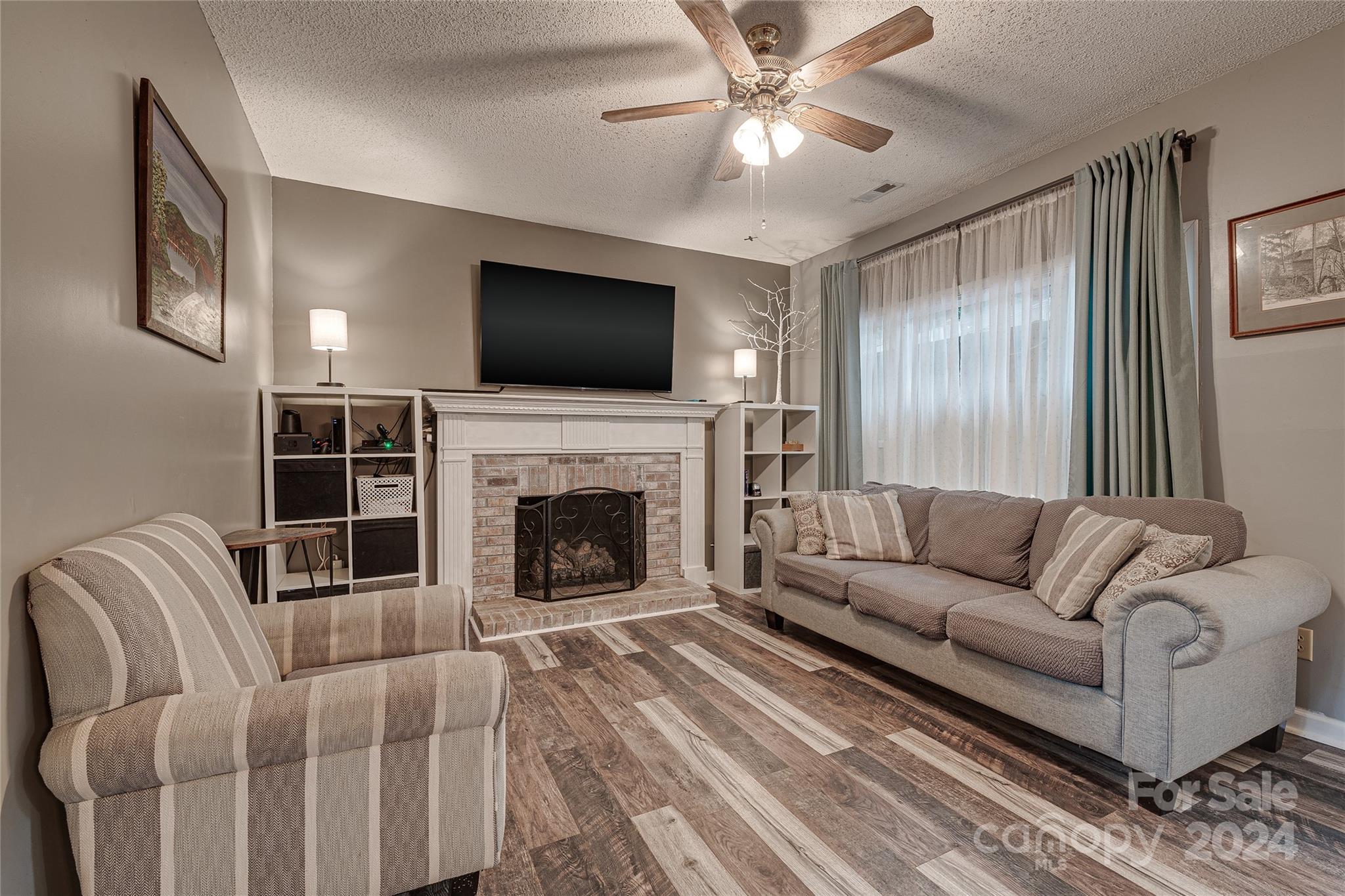 Lantern Green - Residential