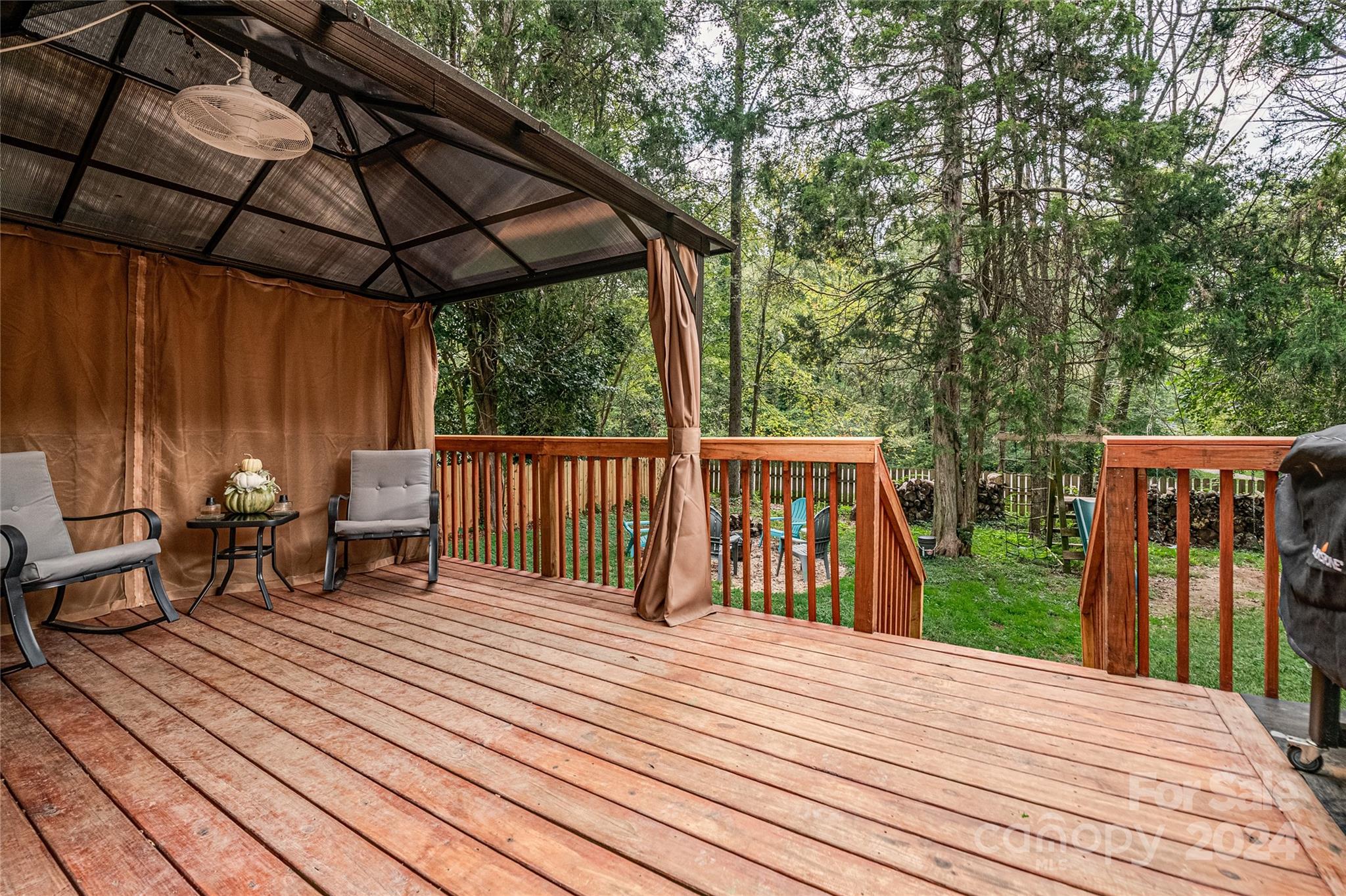 Lantern Green - Residential