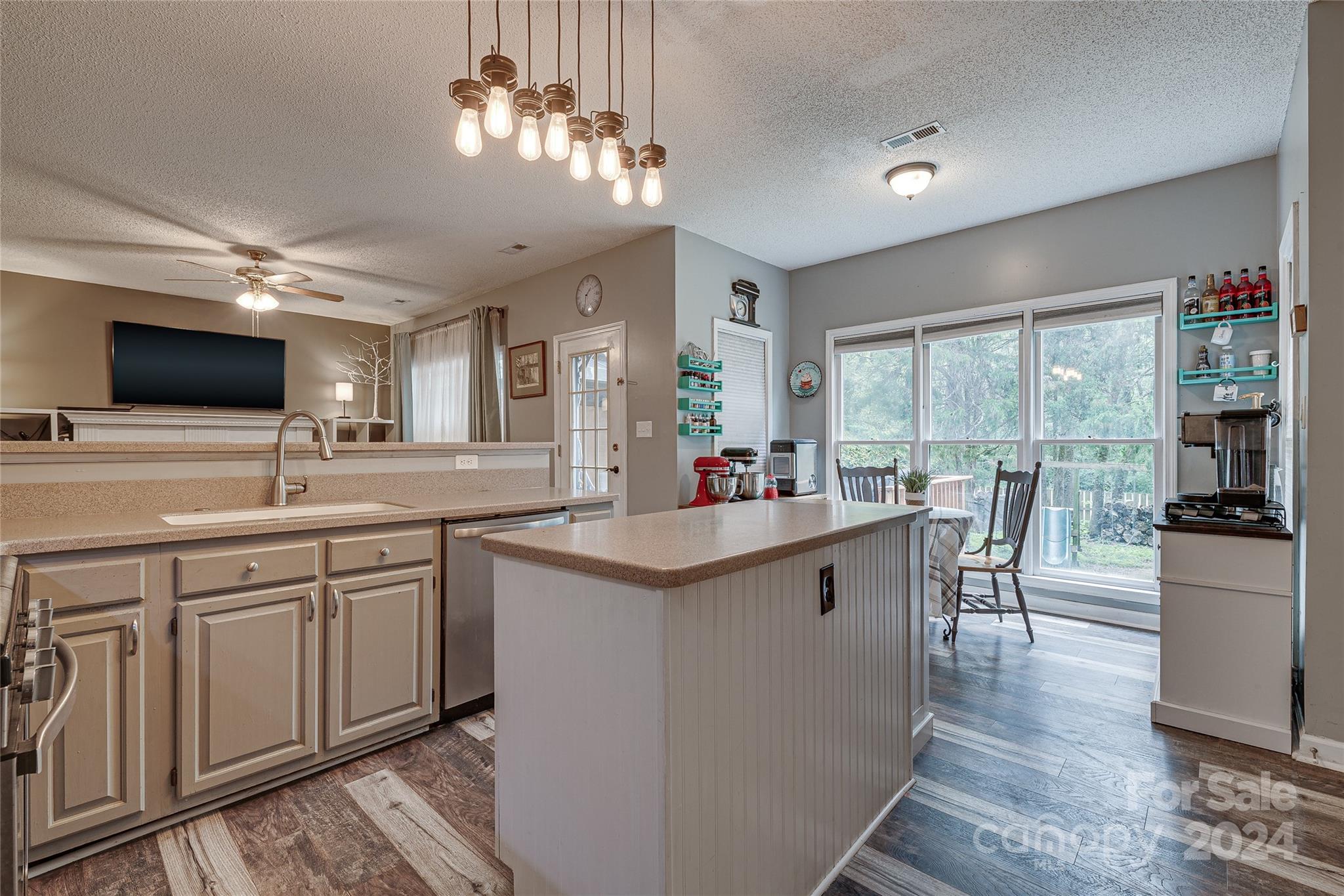 Lantern Green - Residential