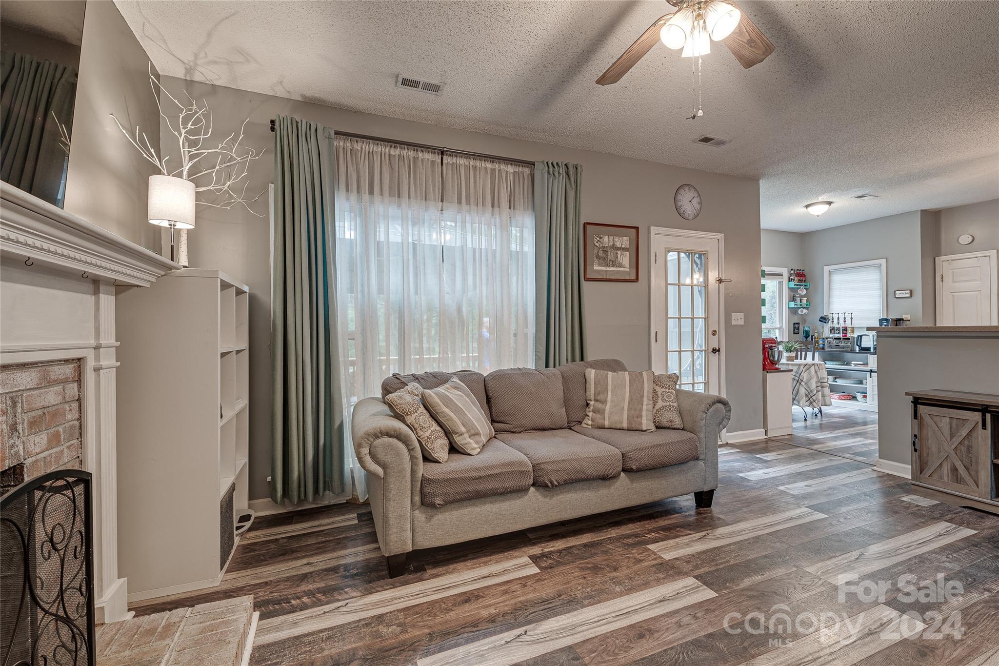 Lantern Green - Residential