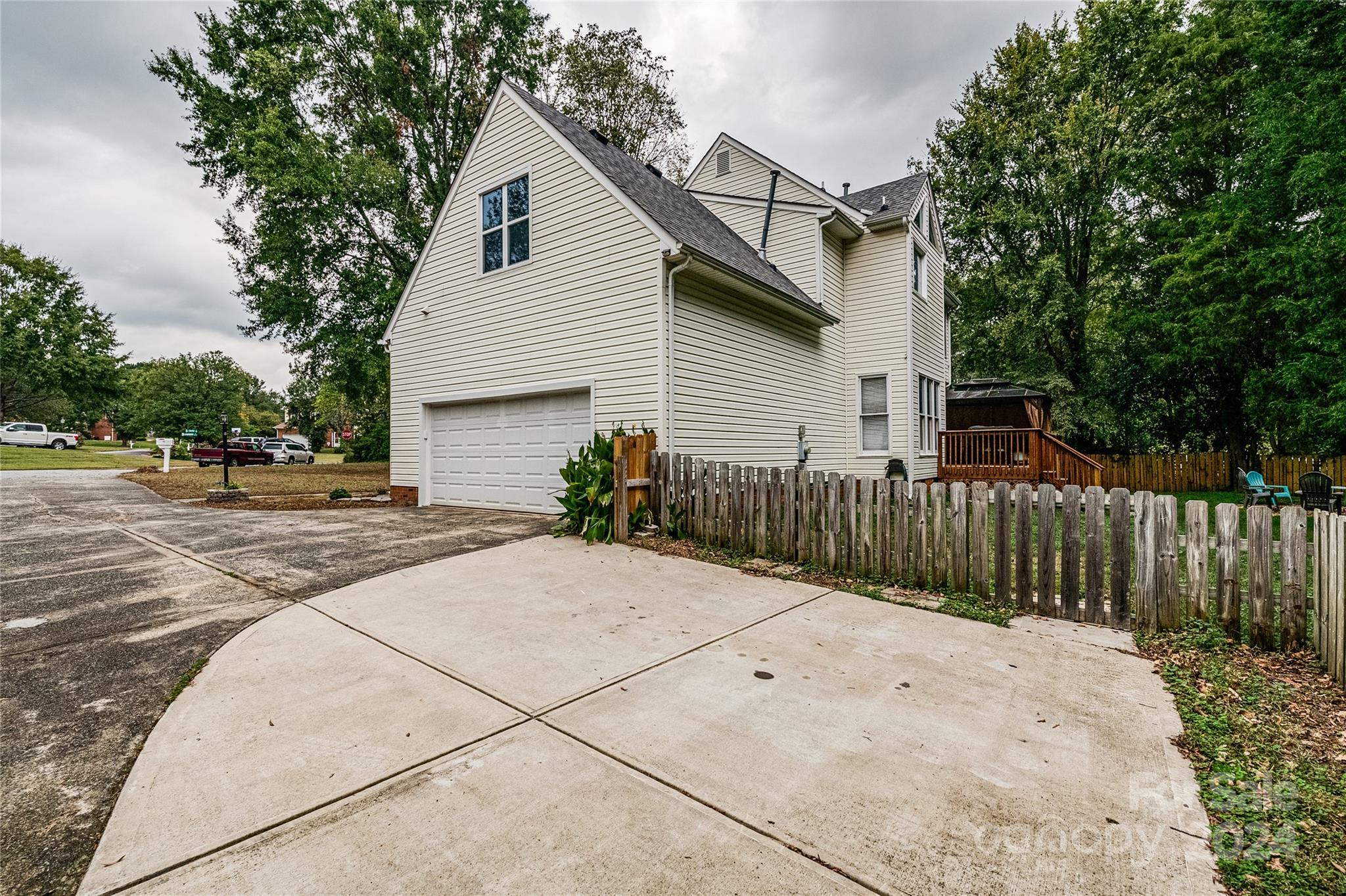 Lantern Green - Residential