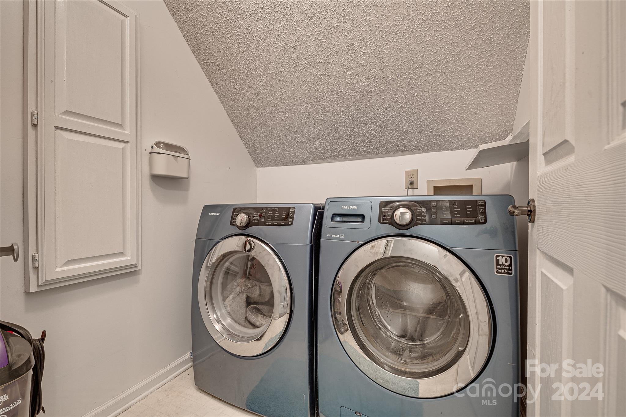 Lantern Green - Residential