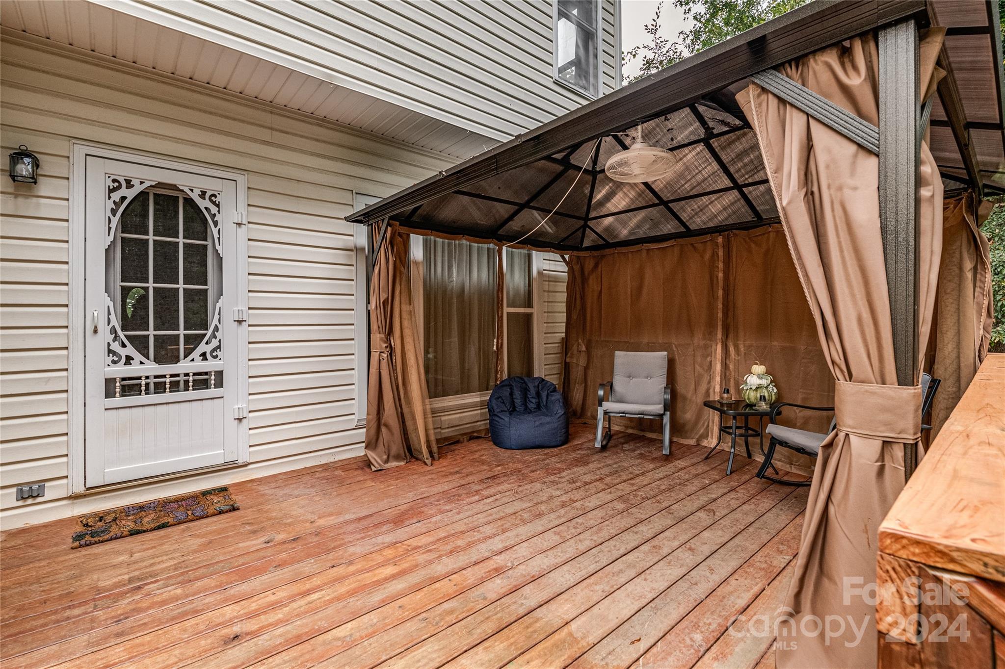 Lantern Green - Residential