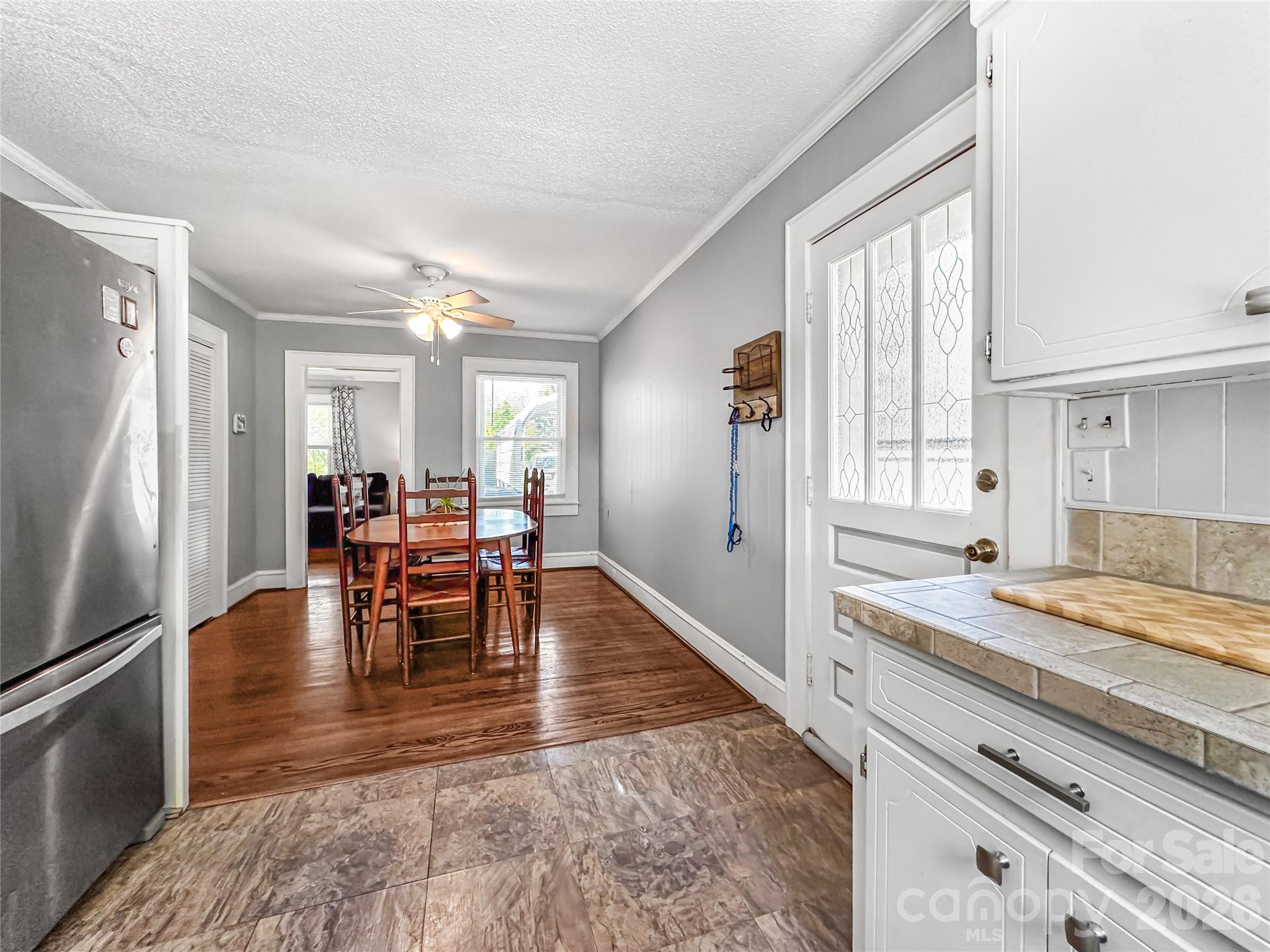 COUNTRY CLUB ESTATES - Residential