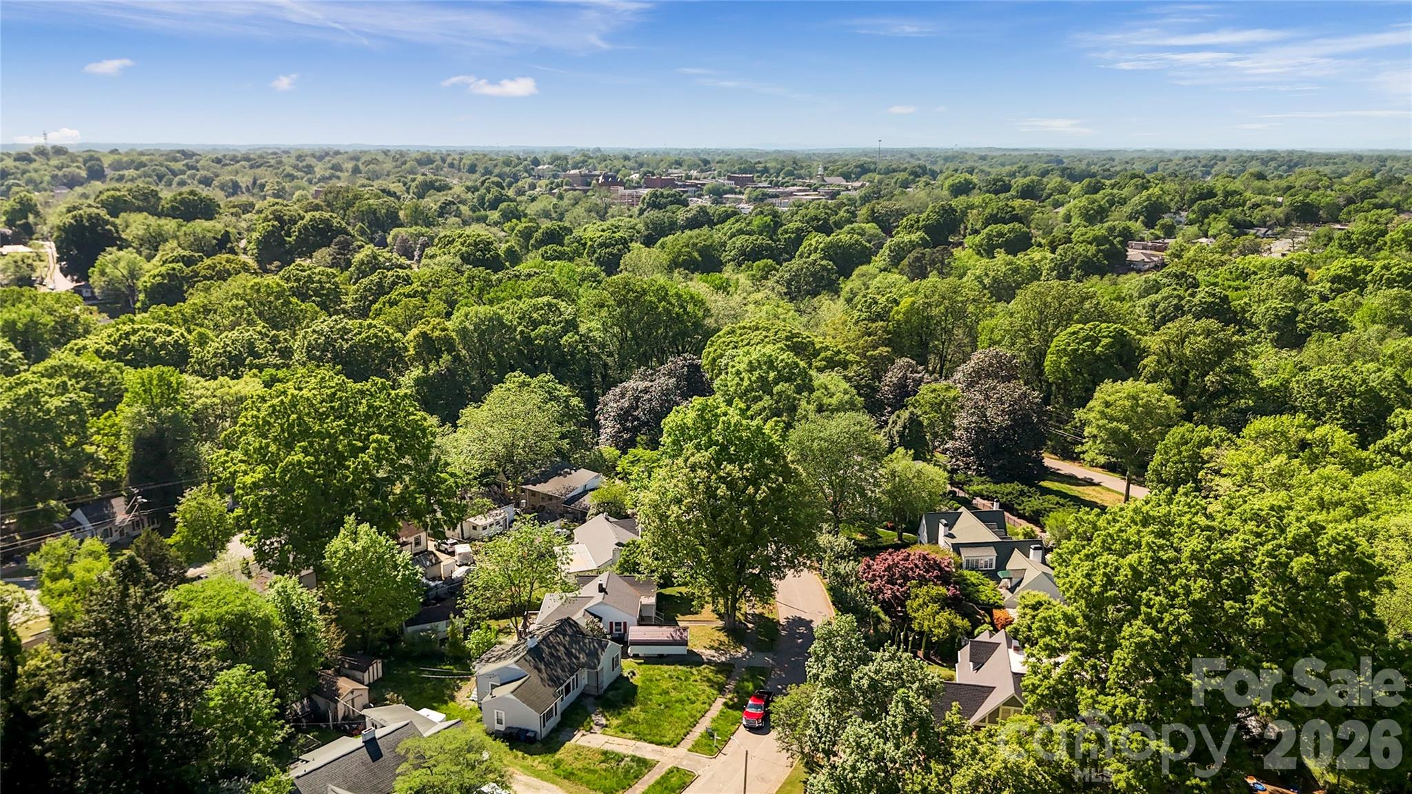 COUNTRY CLUB ESTATES - Residential