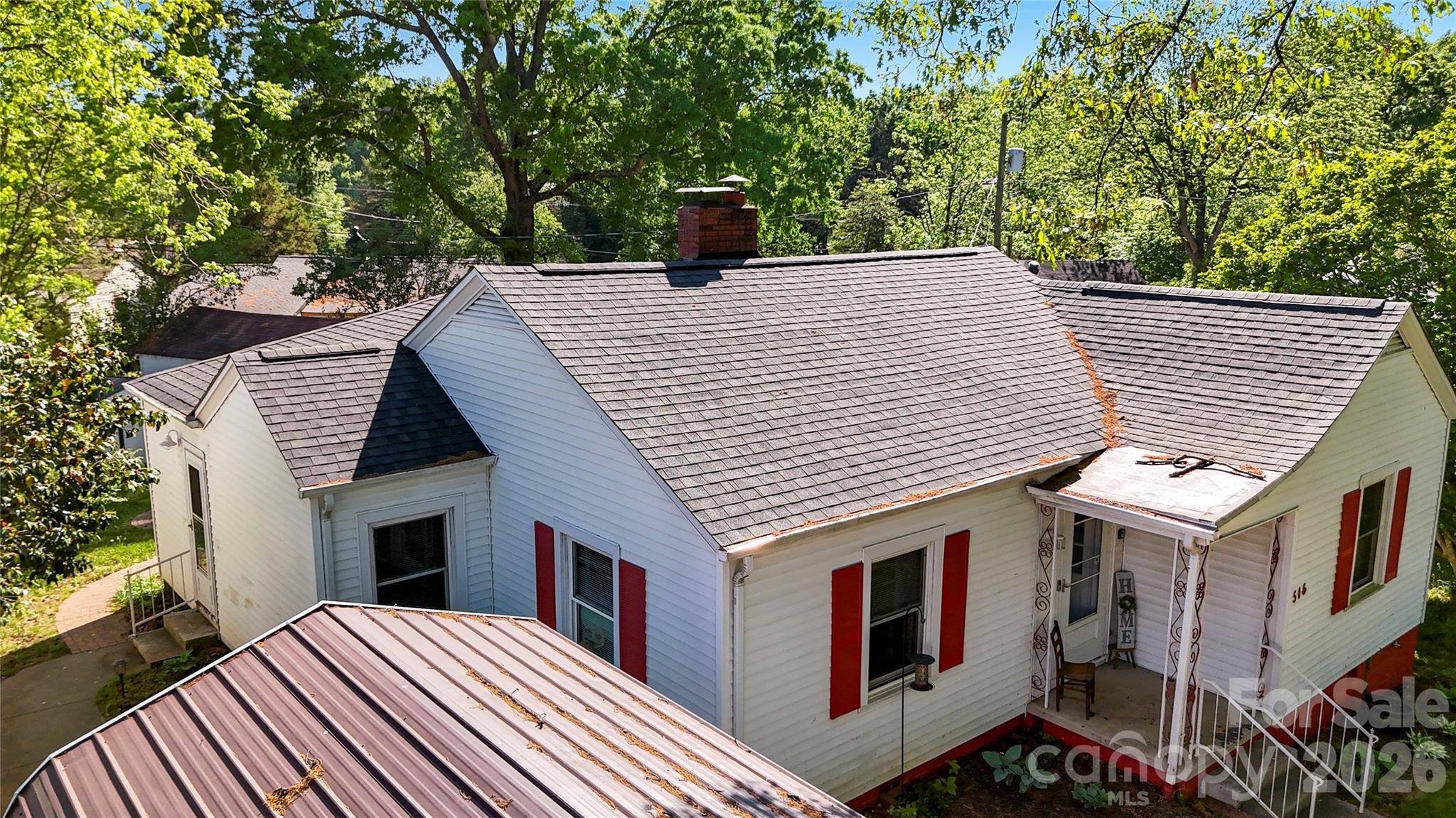 COUNTRY CLUB ESTATES - Residential