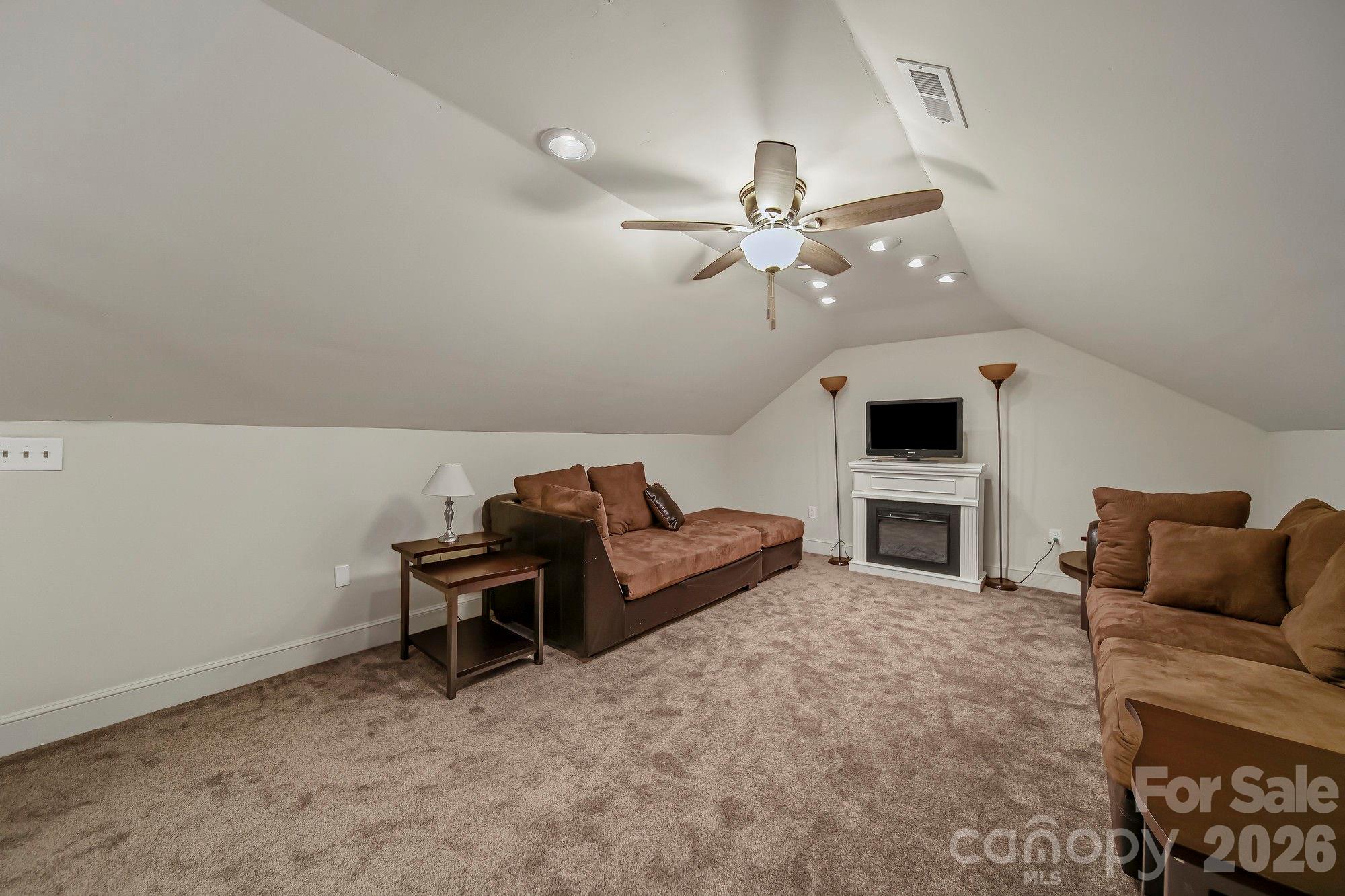 Farmwood - Residential