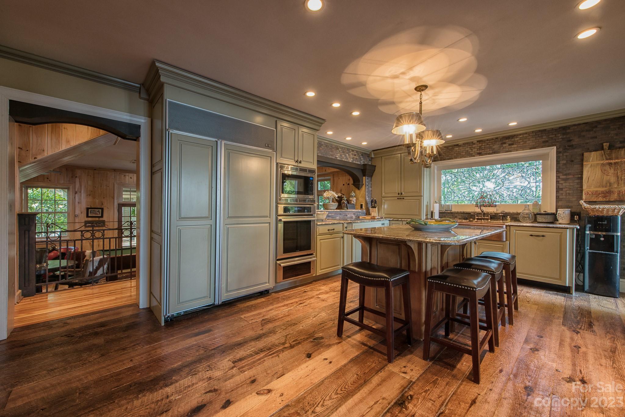 Morrison Point - Residential