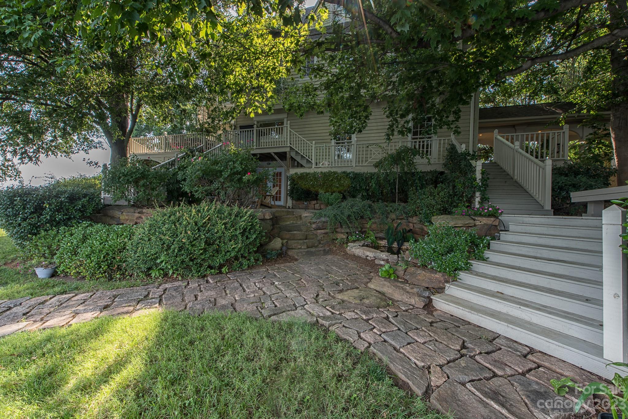 Morrison Point - Residential