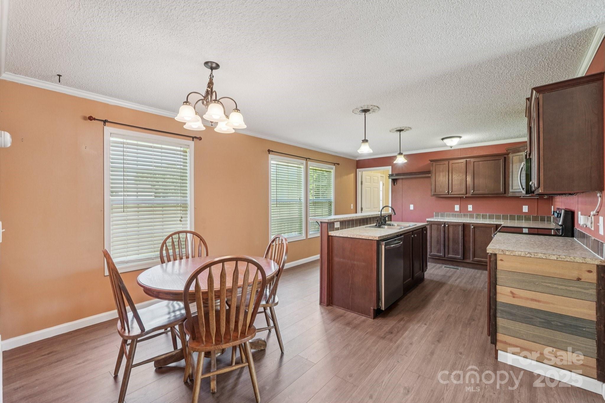 1069 Heather Glen Drive